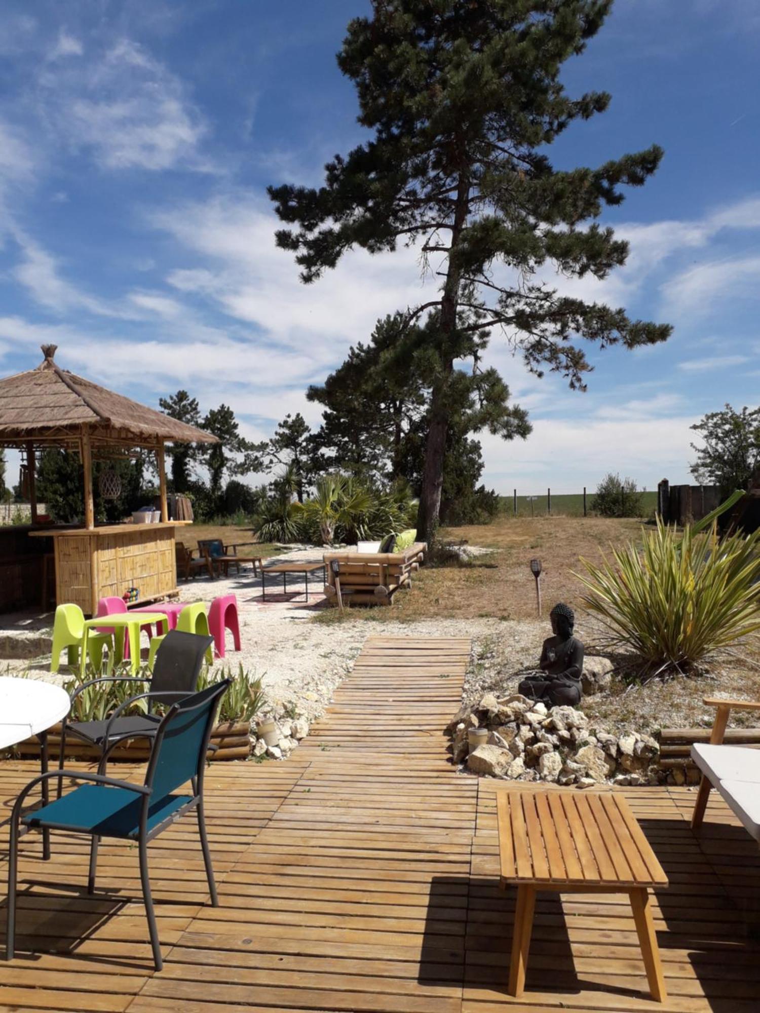 O Calme Hotel Brizambourg Exterior foto